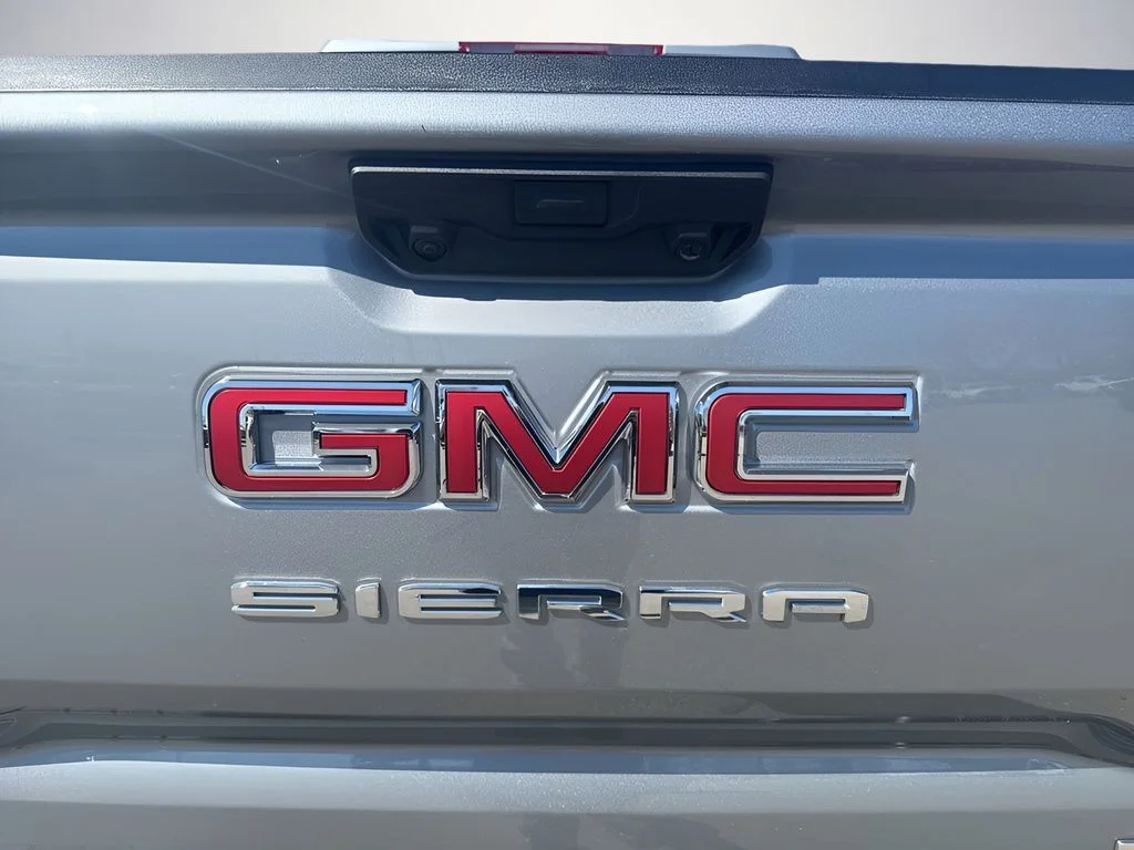 Used 2026 Silver GMC Elevation image 34