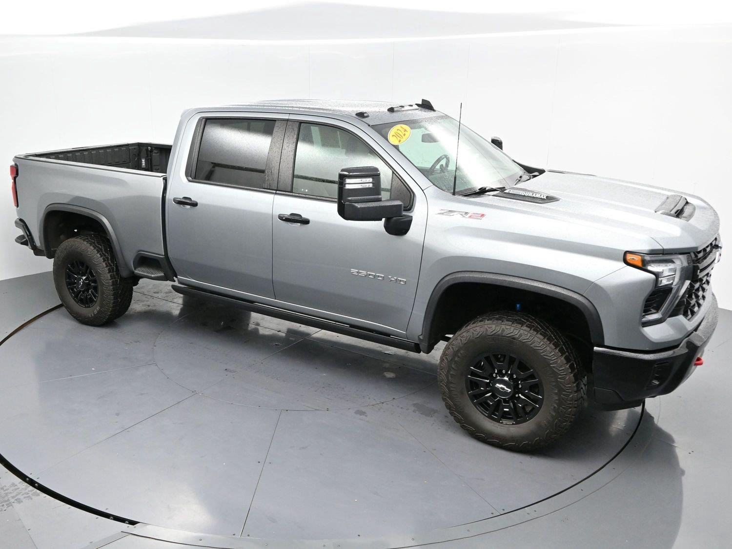 Used 2024 Sterling Gray Metallic Chevrolet ZR2 image 39