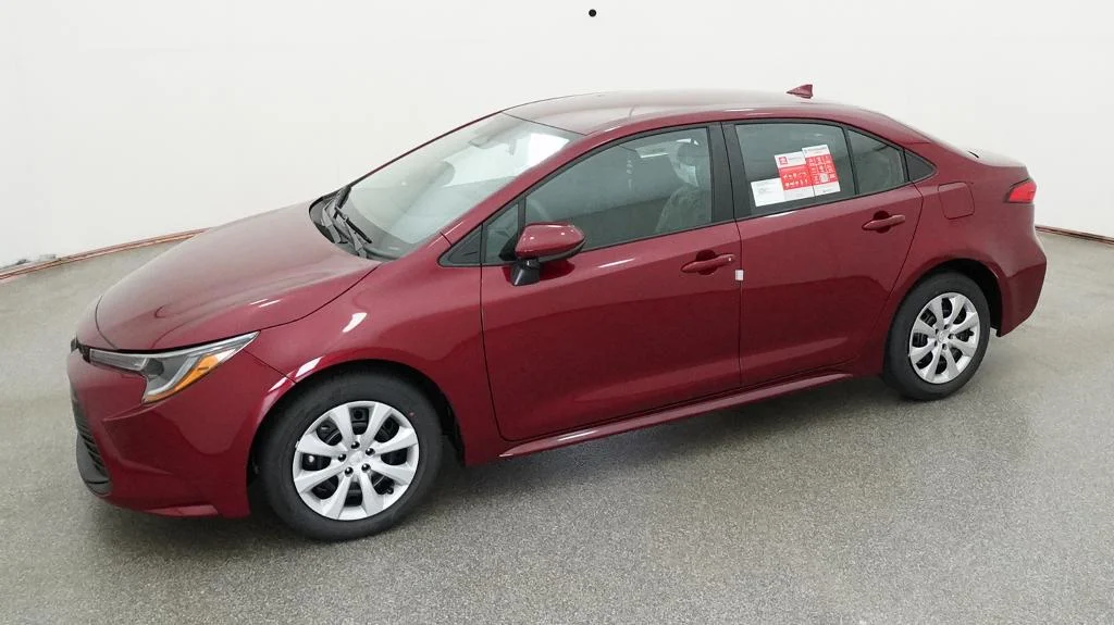 New 2026 Ruby Flare Pearl Toyota LE image 5