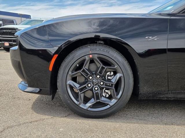 New 2026 Diamond Black Crystal Pearlcoat Dodge R/T image 5