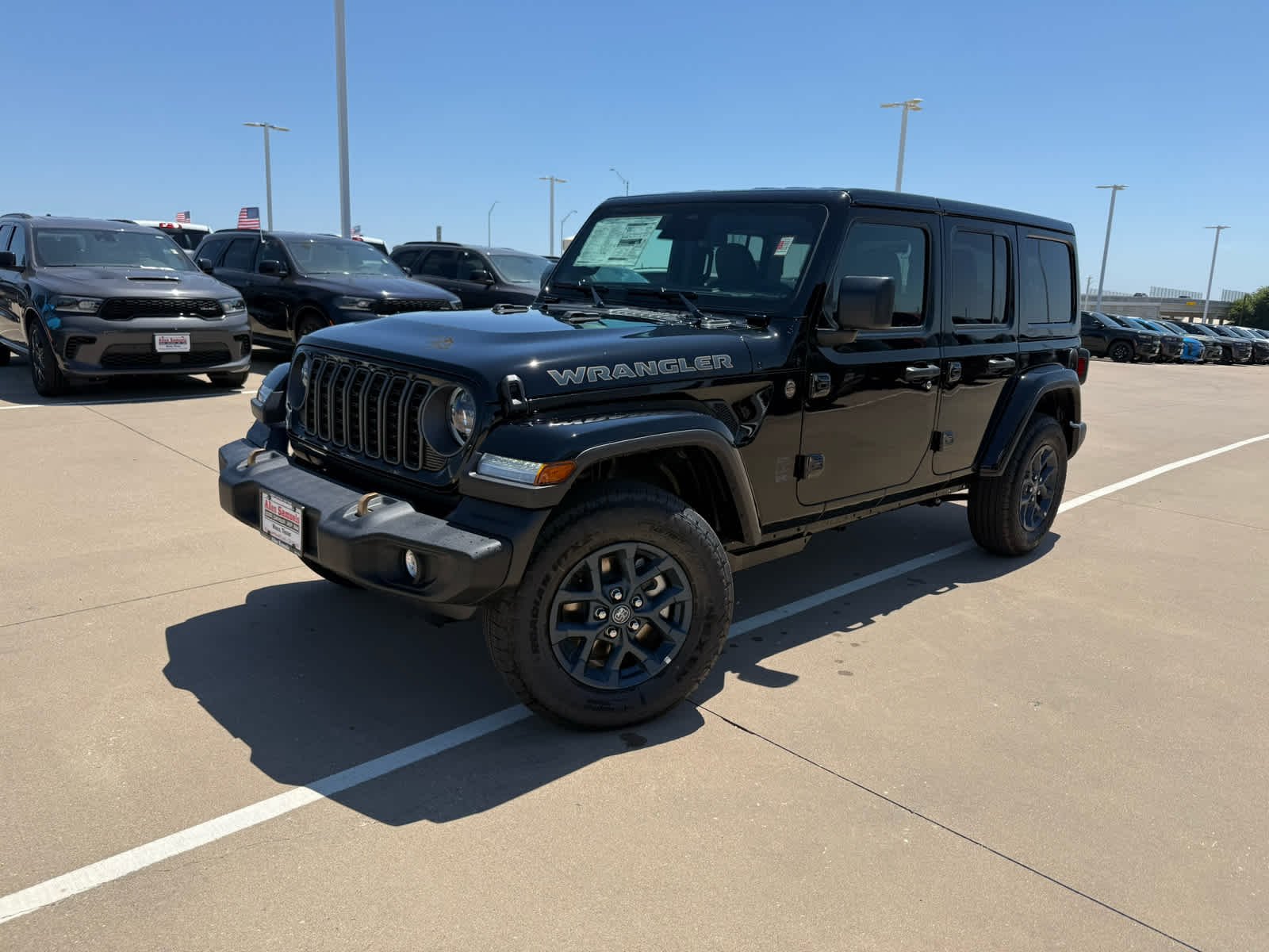 New 2026 Black Clear-Coat Exterior Paint Jeep 85th Anniversary image 2