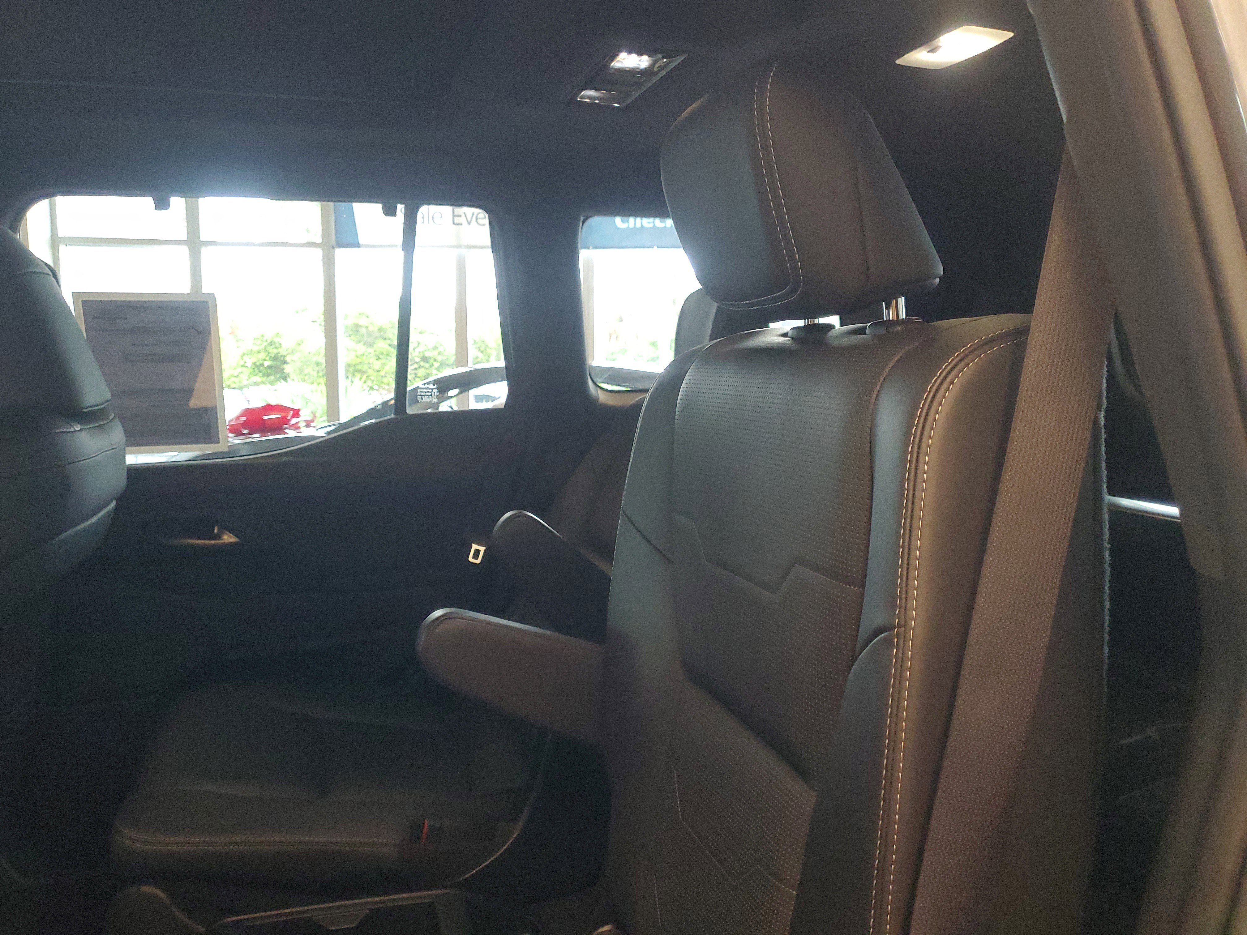 Used 2024 Gray Pearl Lexus GX 550 Luxury image 14