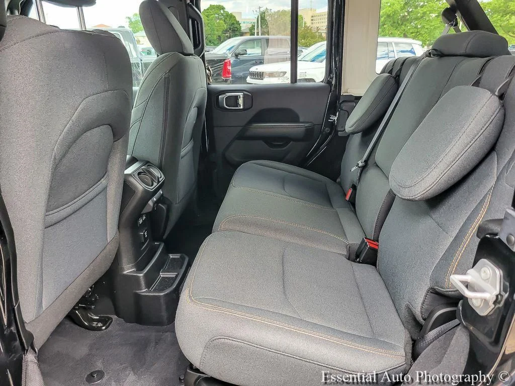 Certified Used 2025 Black Jeep Sahara 4xe image 12