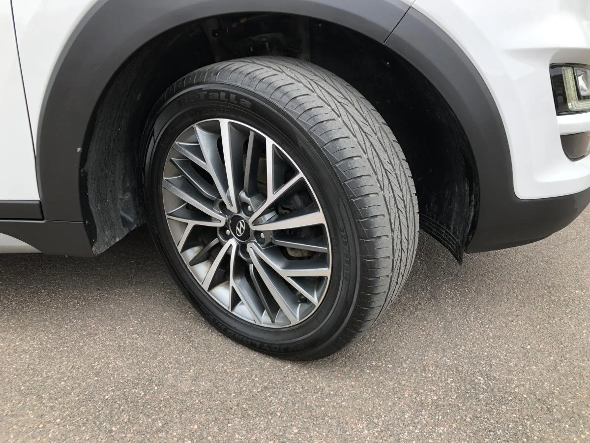Used 2019 White Hyundai Ultimate Awd image 8