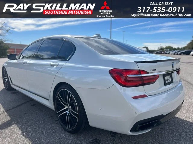 Used 2016 White BMW 750i xDrive image 9