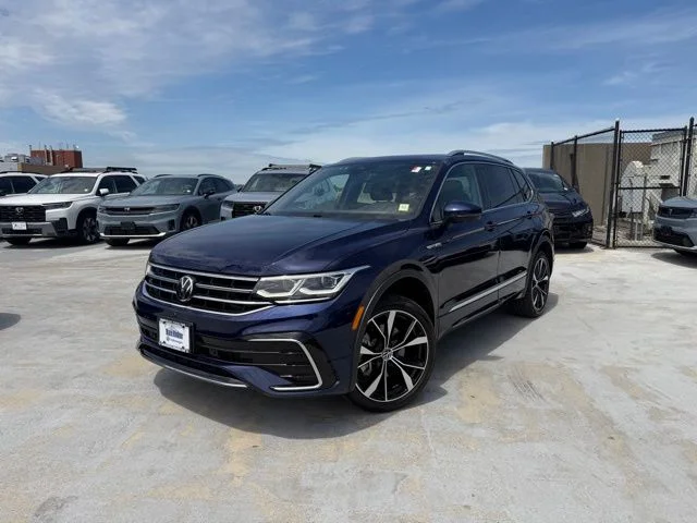 2023 Volkswagen Tiguan 2.0T SEL R-Line 4Motion's photo