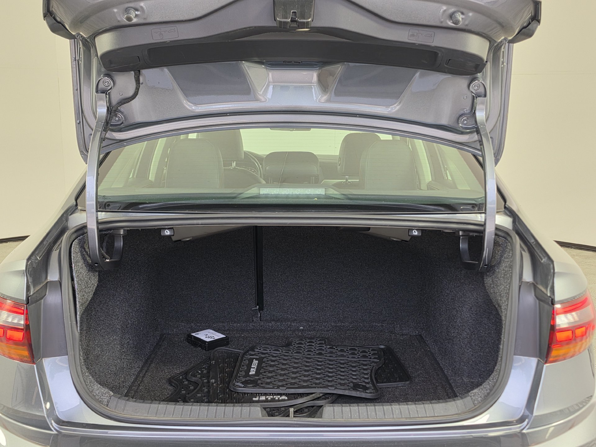 2019 Volkswagen Jetta SE - Photo 46