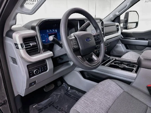 New 2027 Carbonized Gray Metallic Ford F-250® XLT image 9