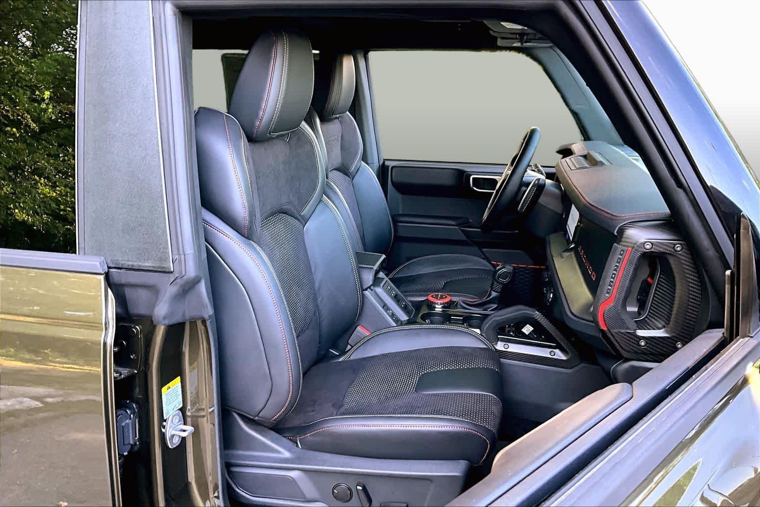 Used 2025 Shelter Green Metallic Ford Raptor image 8