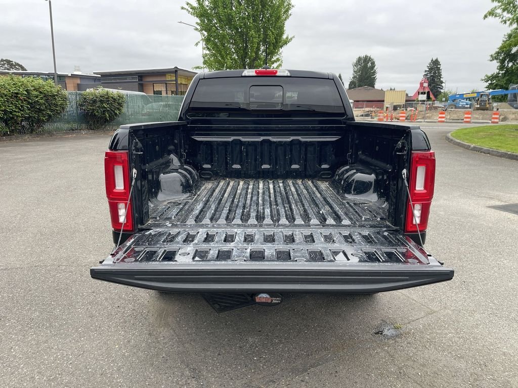 Used 2020 Black Ford Lariat image 25