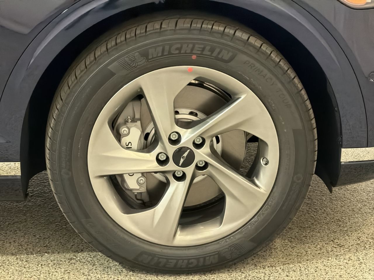 New 2026 Capri Blue Genesis 2.5T ADVANCED image 10