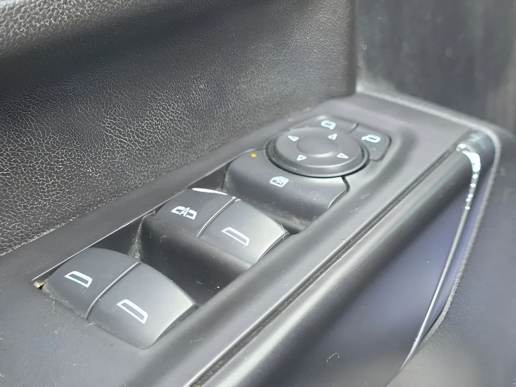 Used 2021 Summit White Chevrolet LT image 13