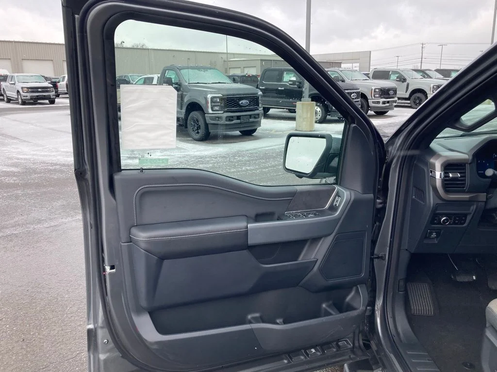 Used 2025 Gray Ford XLT image 26