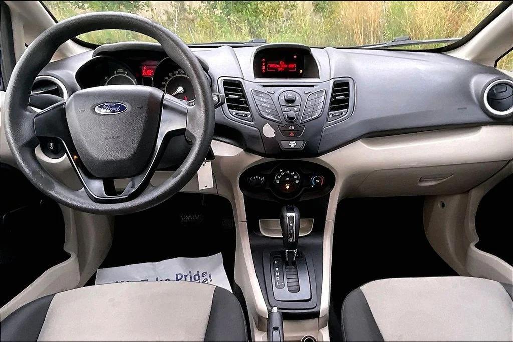 Used 2013 Purple Ford S image 13