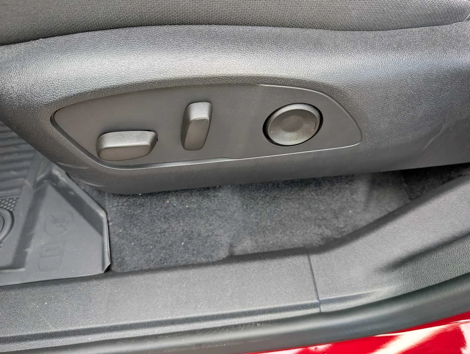 New 2026 Radiant Red Tintcoat Chevrolet LT image 31