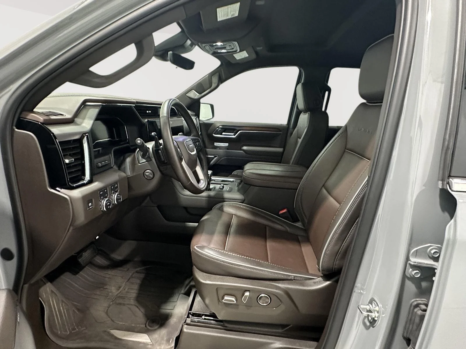 Used 2025 Thunderstorm Gray GMC Denali image 16