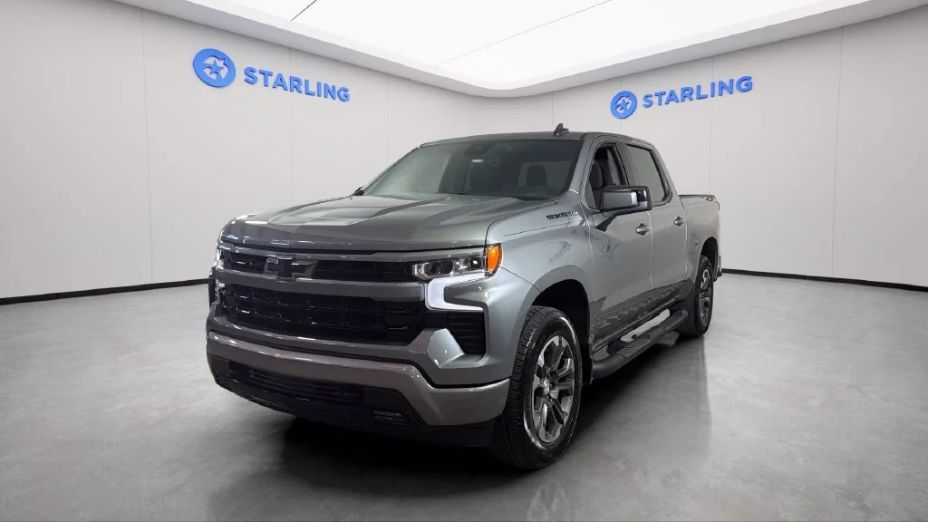 Used 2025 Sterling Gray Metallic Chevrolet RST image 17