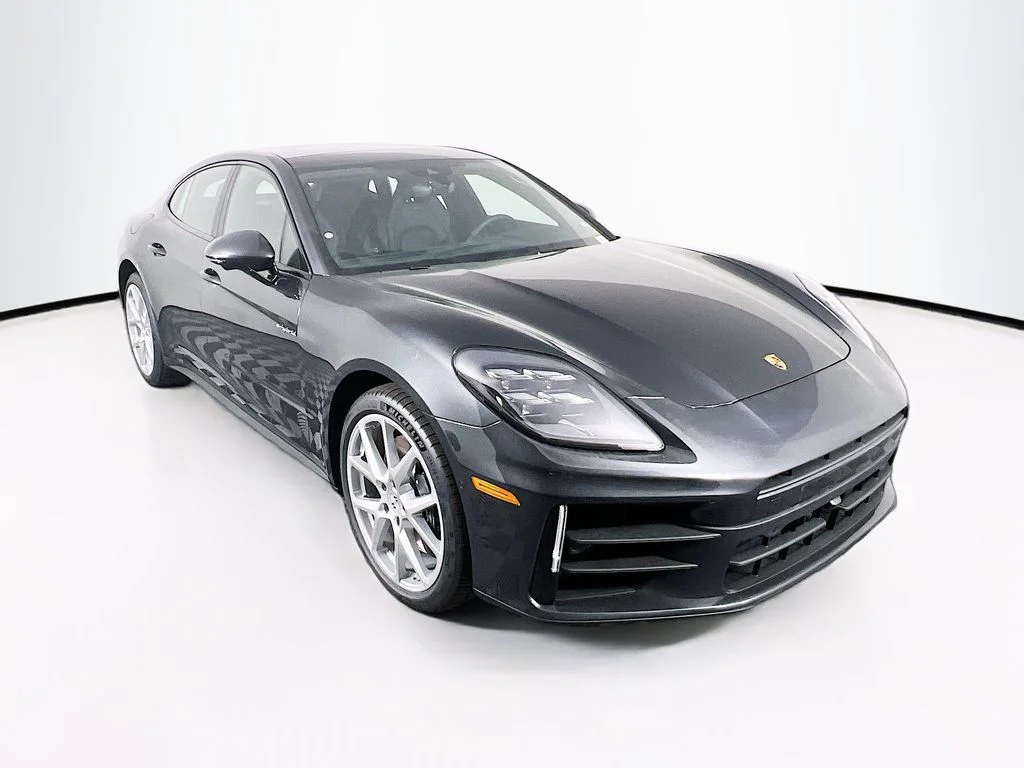 2025 Porsche Panamera 4 E-Hybrid - Photo 7
