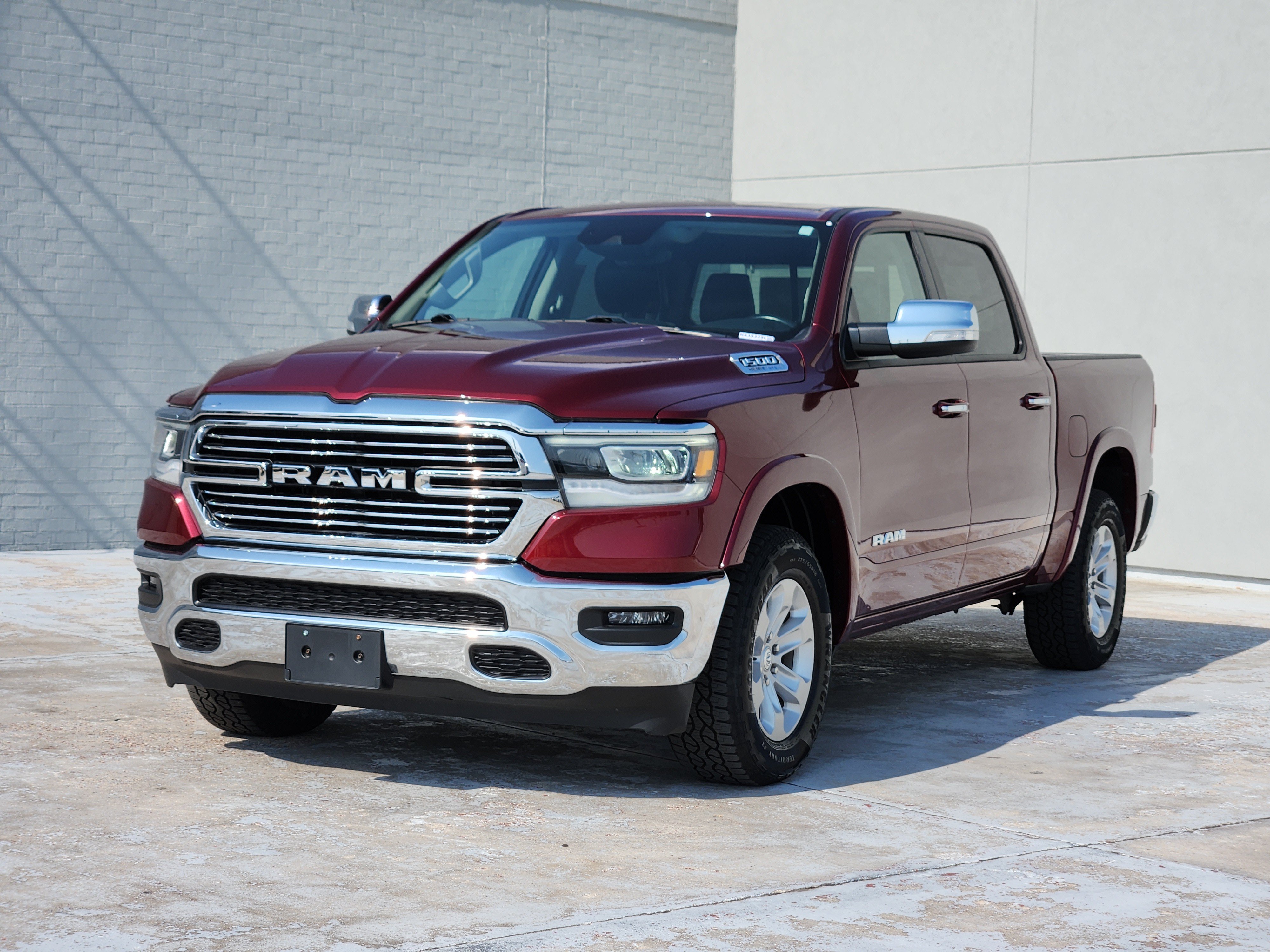 Used 2022 Delmonico Red Pearlcoat Ram Laramie image 4