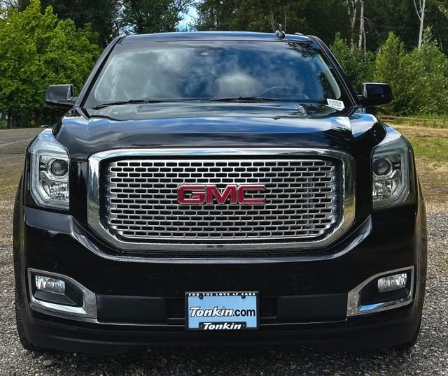 Used 2017 Onyx Black GMC Denali image 3