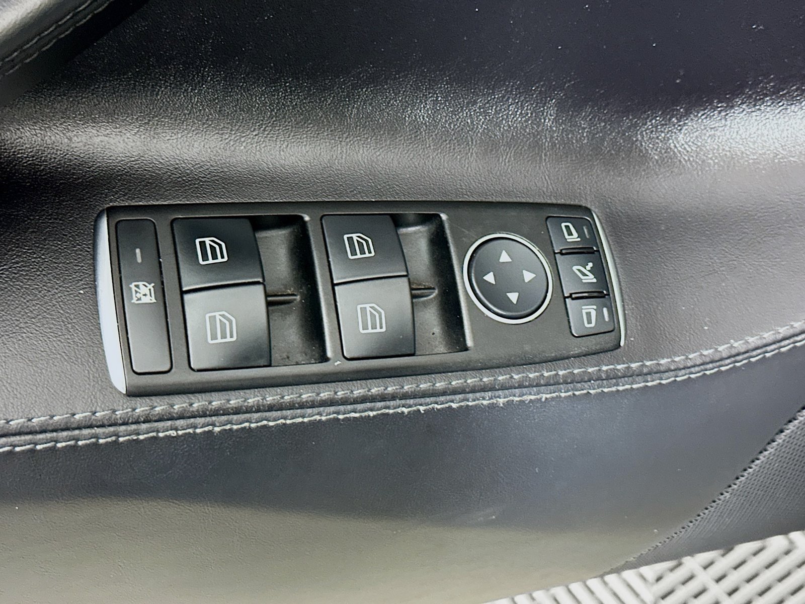 Used 2016 Black Tesla 75D image 16