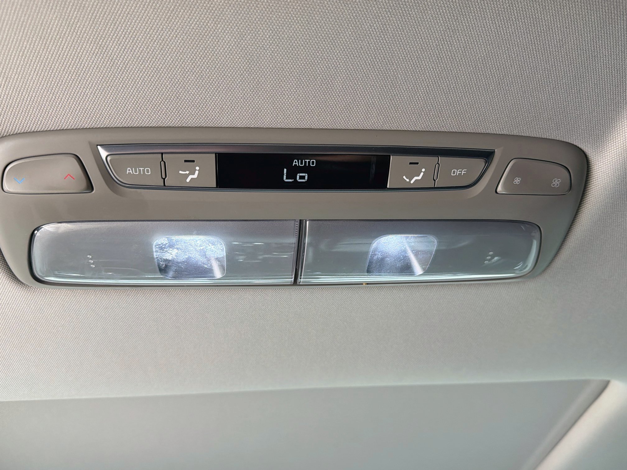 Used 2020 Ebony Black Kia SX image 21