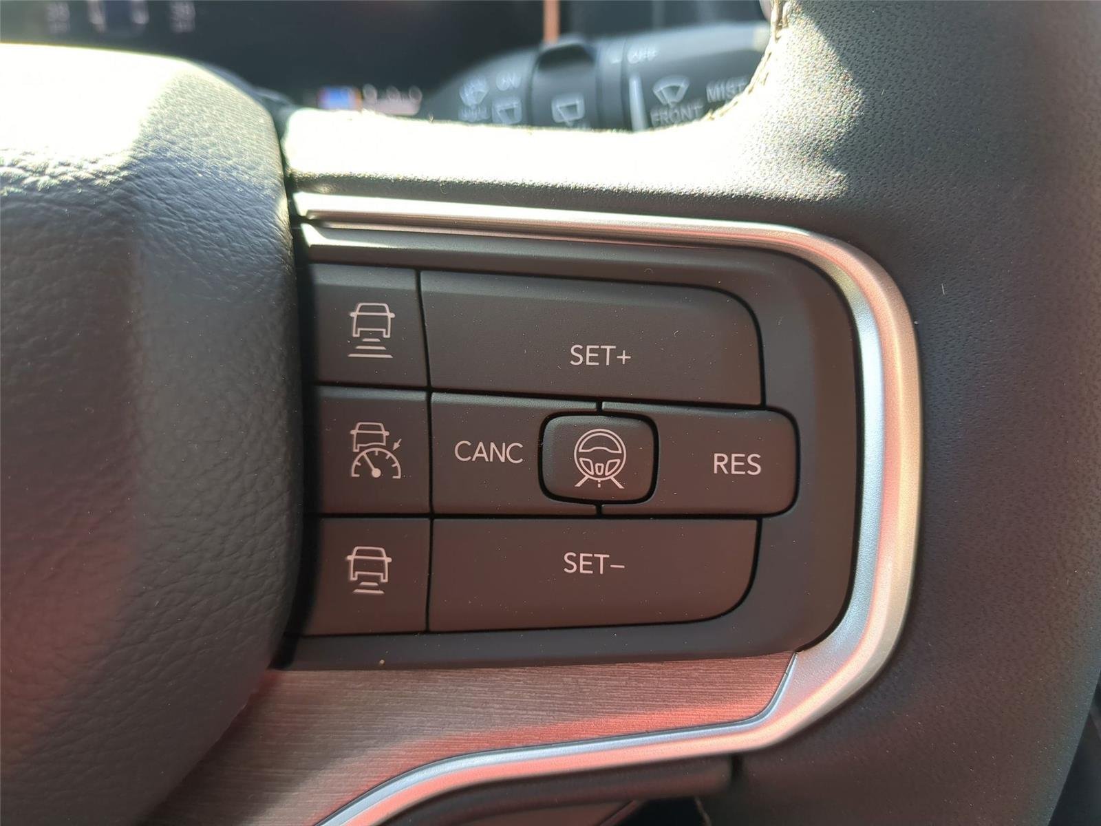 New 2026 High Gloss Black Exterior Paint Jeep Limited Altitude image 17