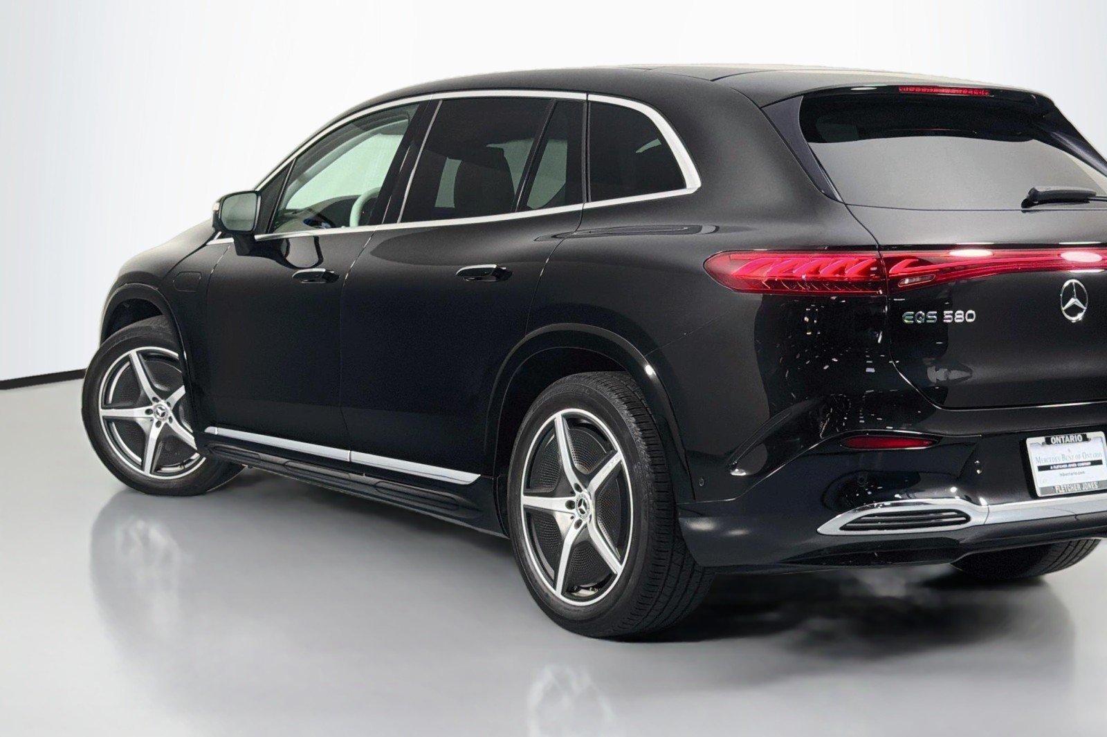 Certified Used 2023 Obsidian Black Metallic Mercedes-Benz 580 image 14