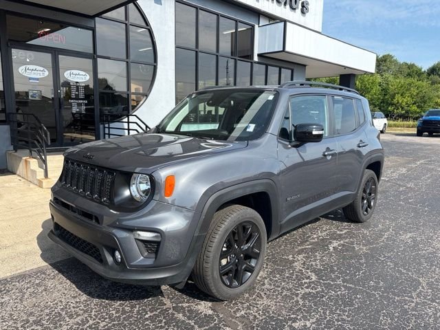 Used 2023 Gray Jeep Altitude image 2