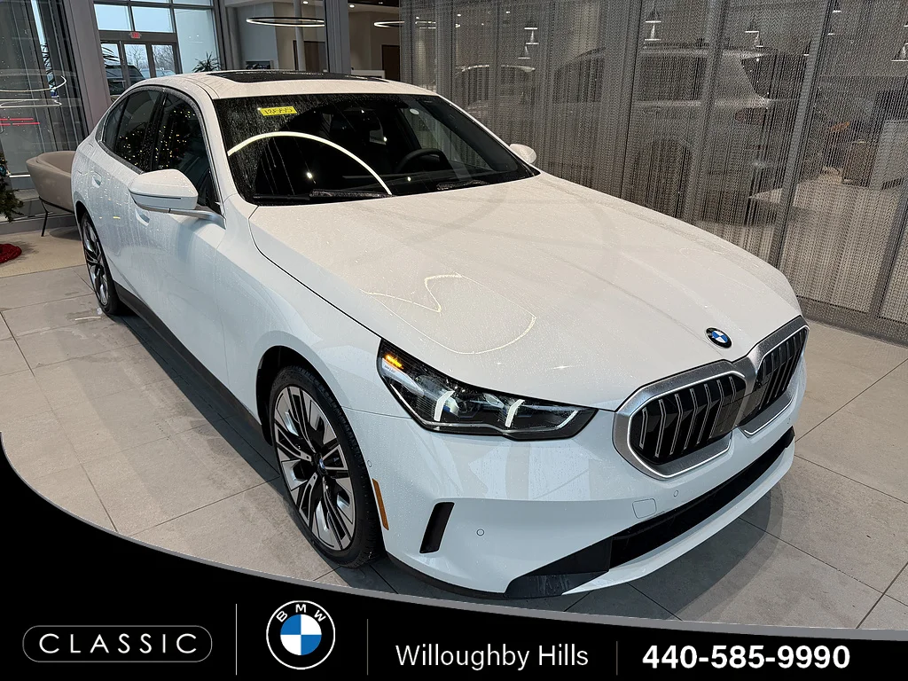 New 2026 Alpine White BMW xDrive image 1