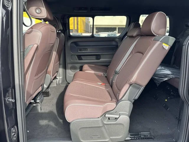 2025 Volkswagen ID. Buzz PRO S - Photo 8