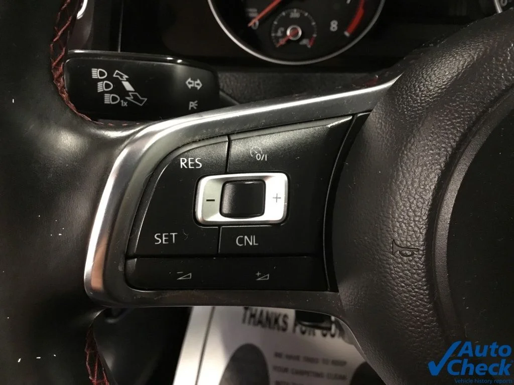 Used 2015 Red Volkswagen 2.0T SE image 45