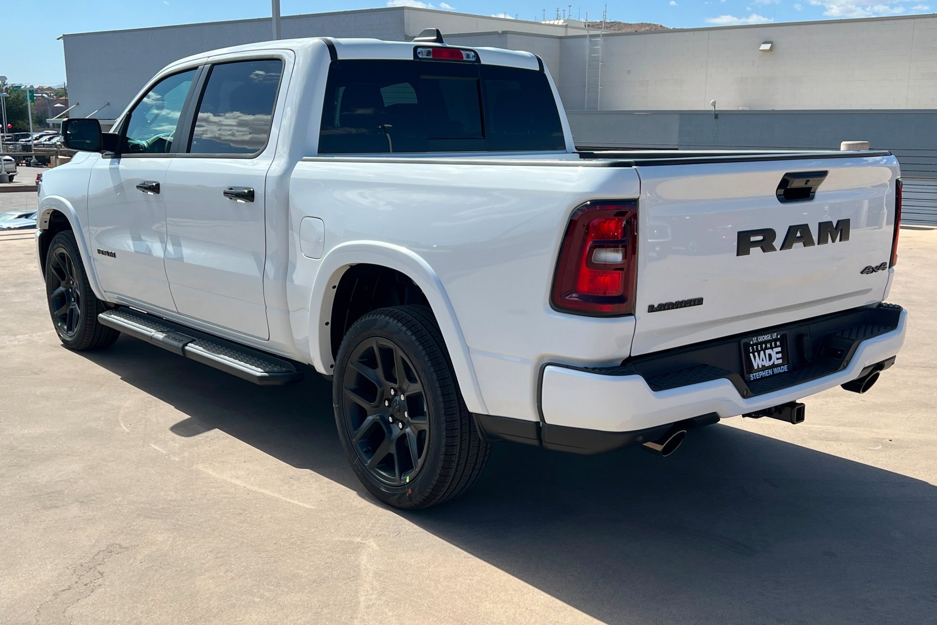 New 2026 Bright White Clear-Coat Exterior Paint RAM Laramie image 3