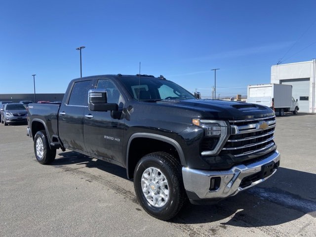2024 Chevrolet Silverado HD LTZ 4WD Crew Cab Standard Box's photo