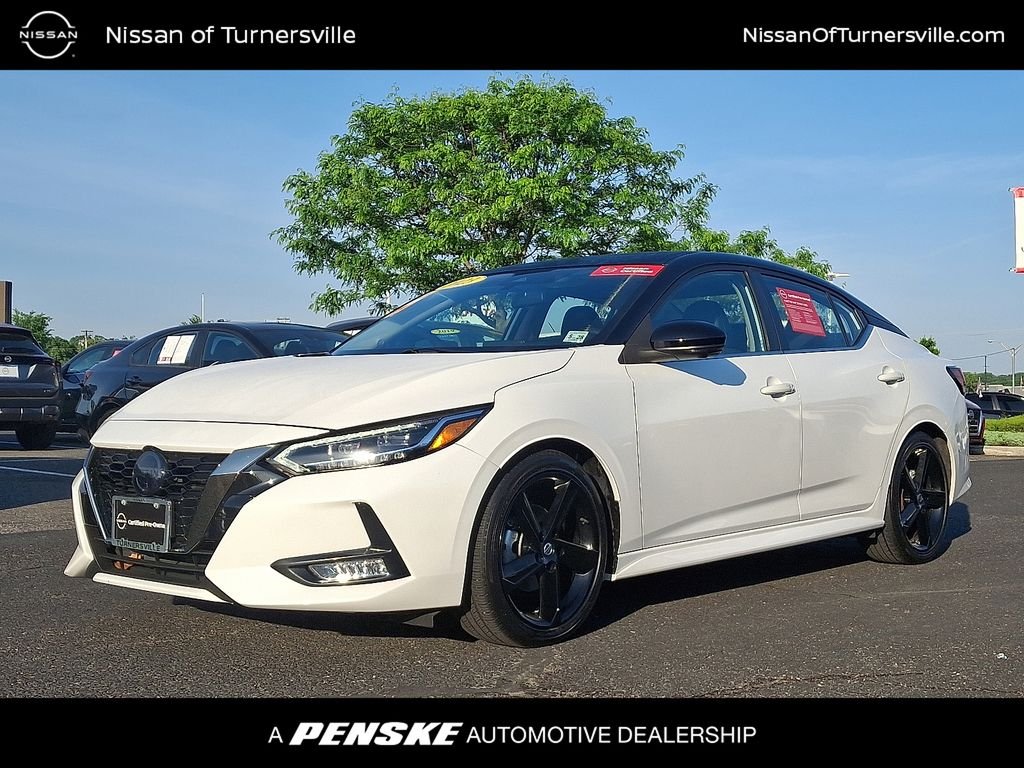 2023 Nissan Sentra SR CVT's photo