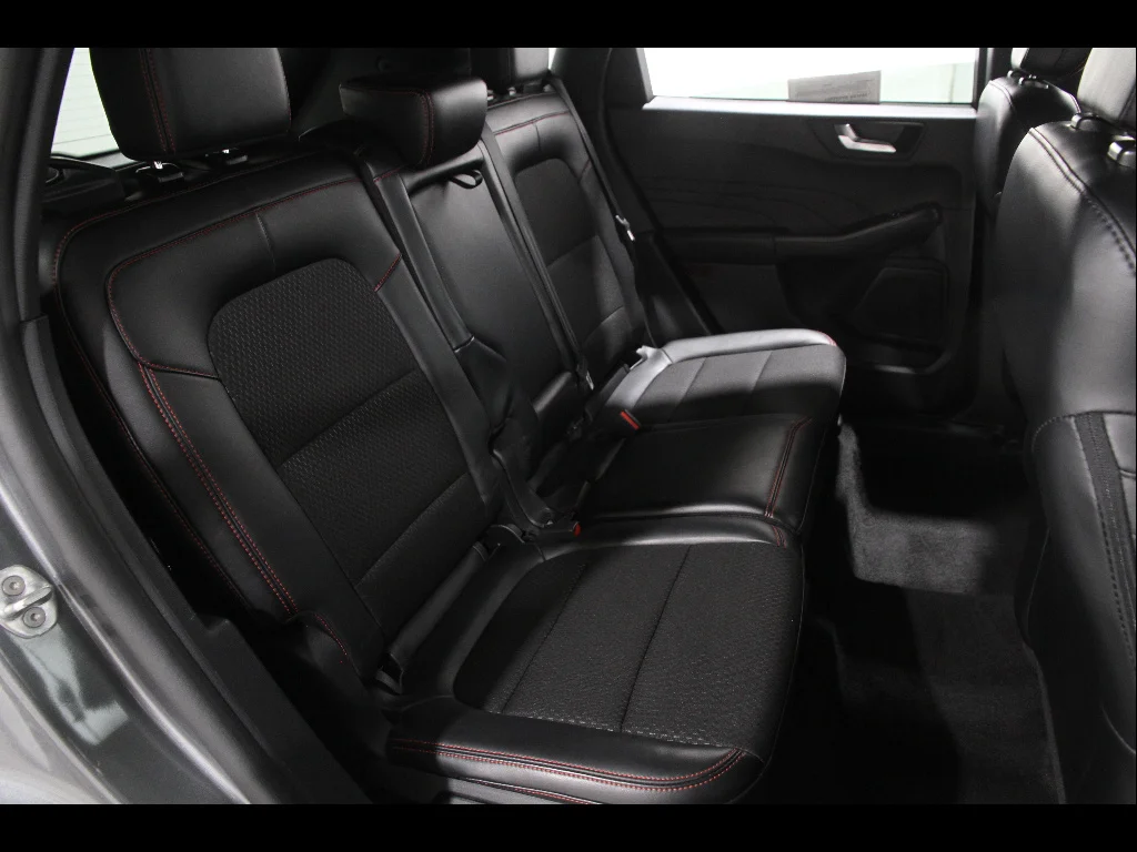 Used 2025 Carbonized Gray Ford ST-Line image 17