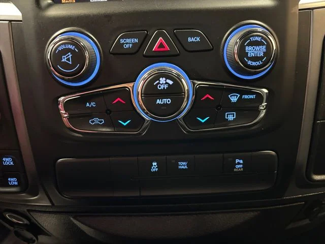 Used 2021 White Ram Warlock image 21