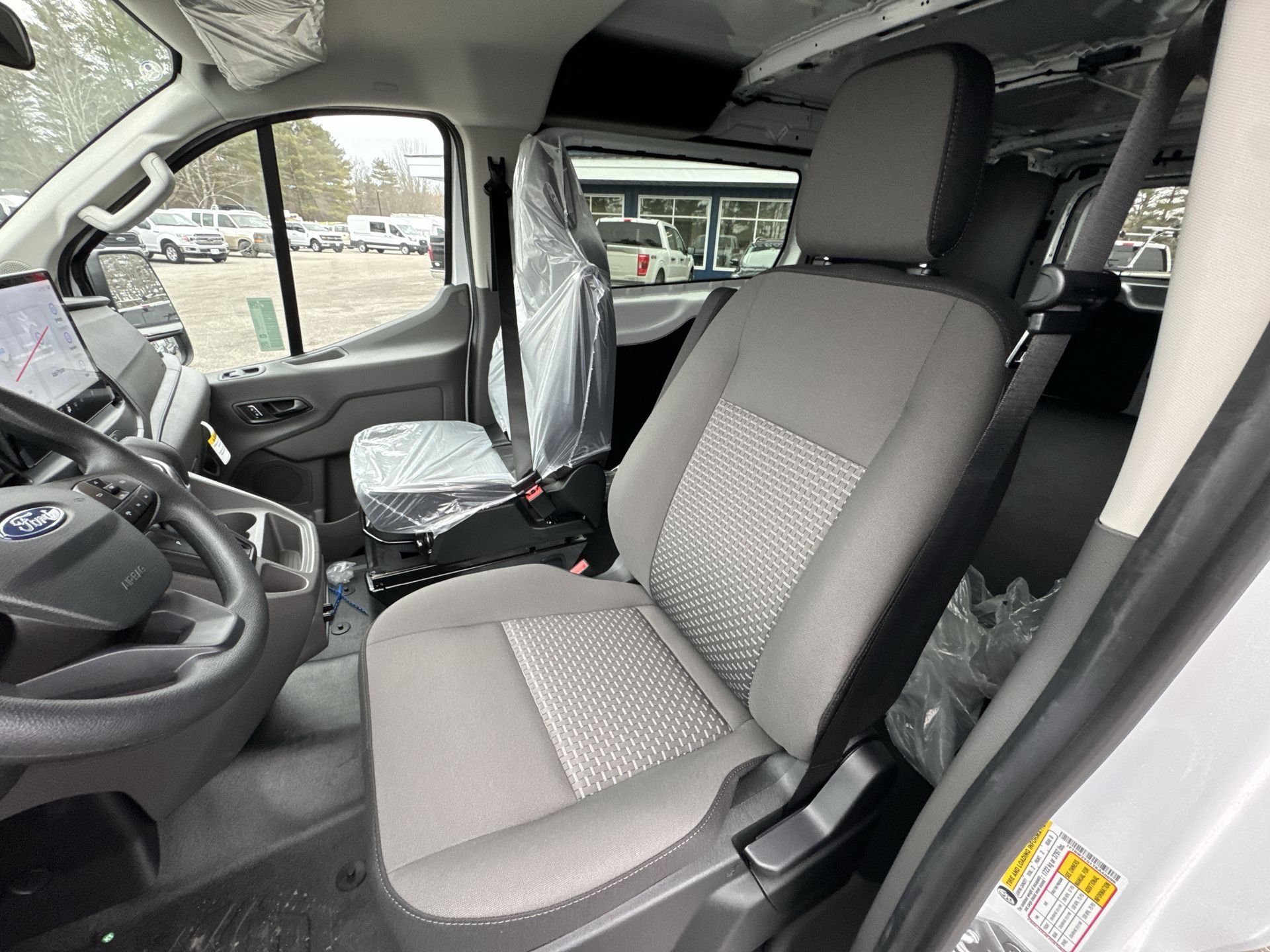 New 2026 Oxford White Ford Cargo Van image 7