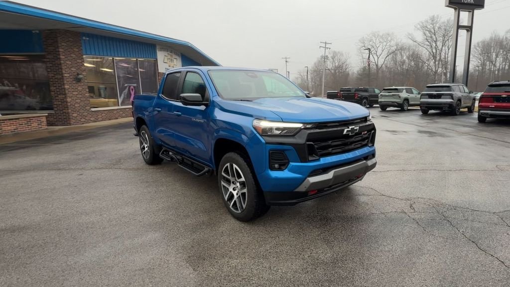 Used 2024 Blue Chevrolet Z71 image 2