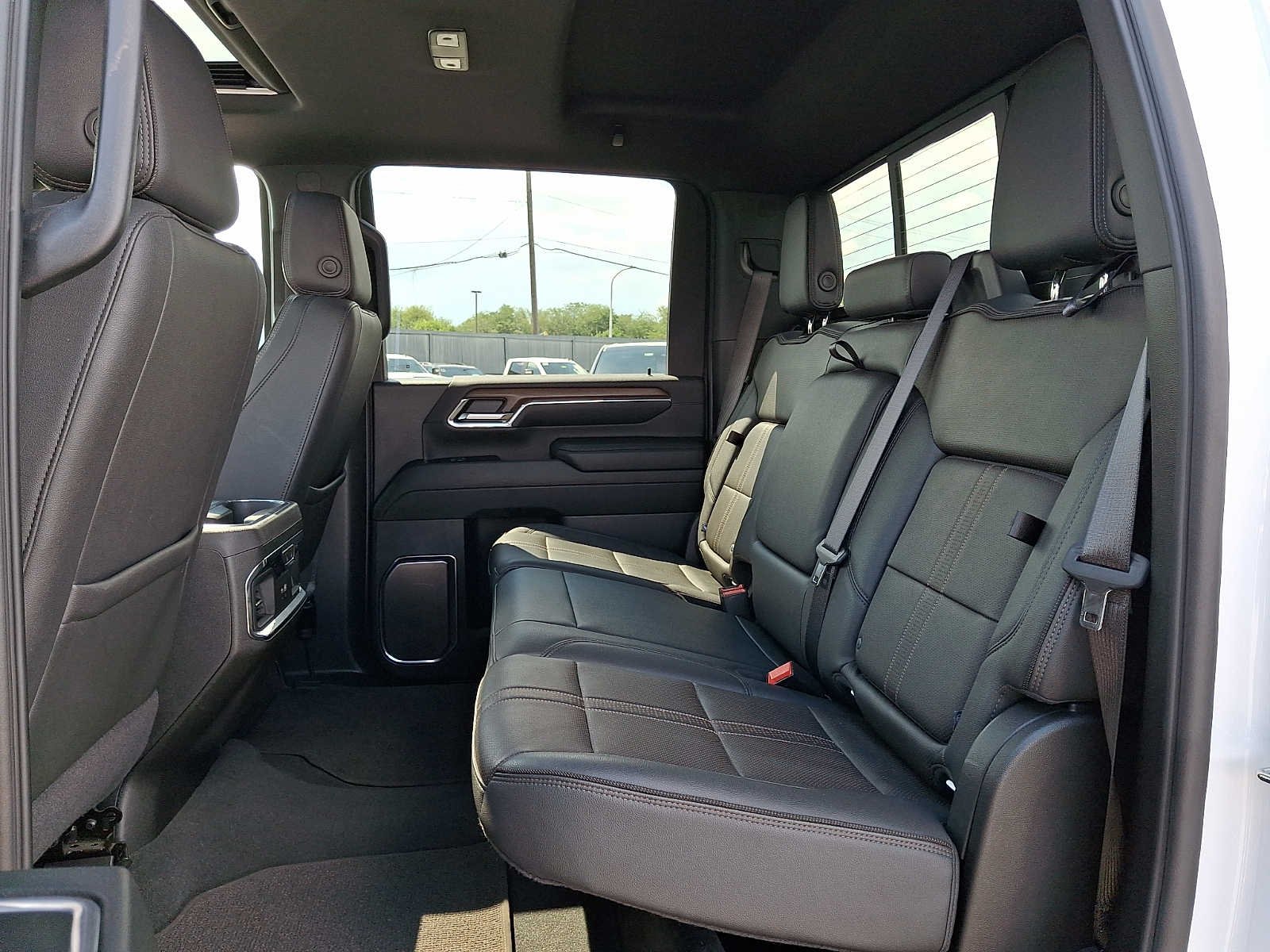 Used 2024 Summit White Chevrolet High Country image 10