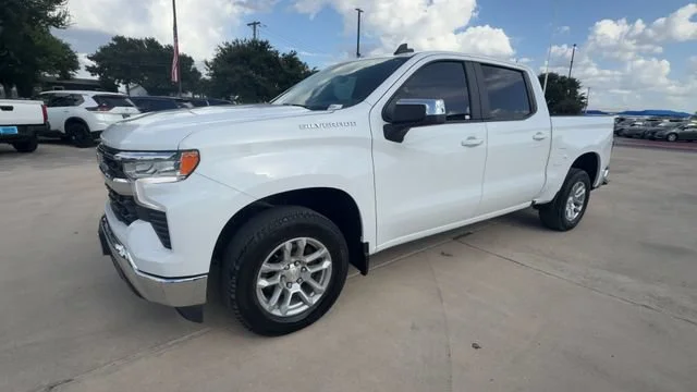 Used 2023 Summit White Chevrolet LT image 4