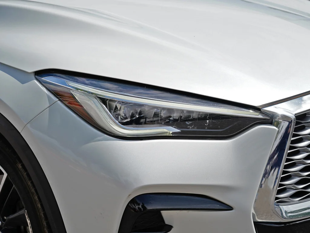Used 2023 White INFINITI ESSENTIAL image 3