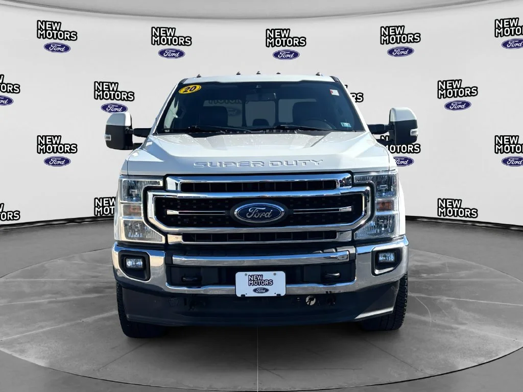Used 2020 White Metallic Ford Lariat image 9