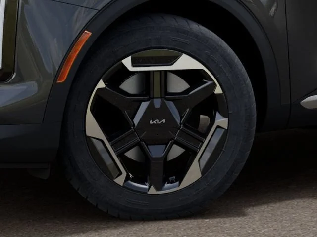 New 2027 Gray Kia S image 9