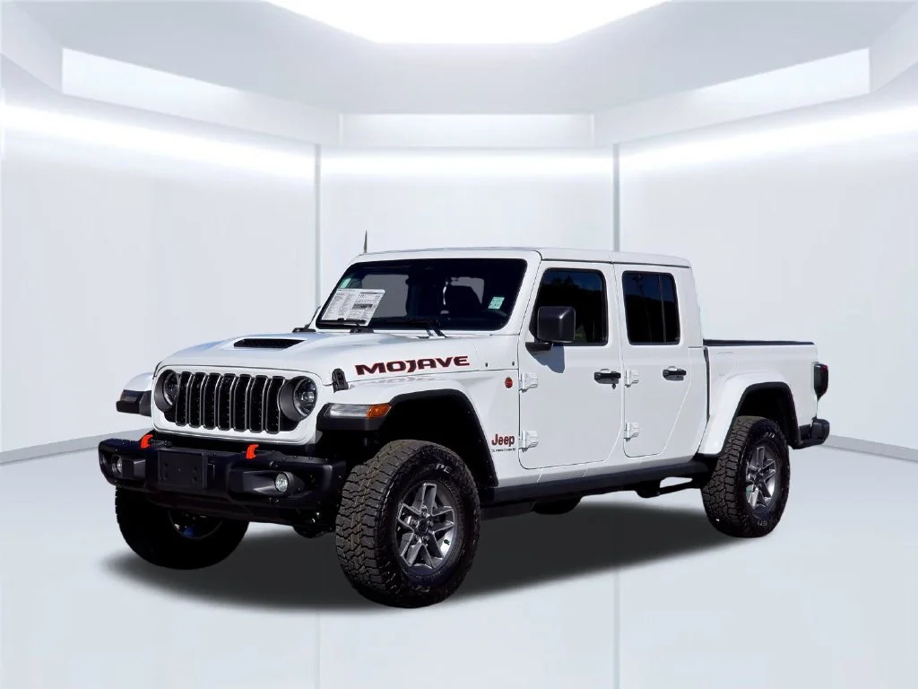 New 2026 White/off-white Jeep Mojave X image 2