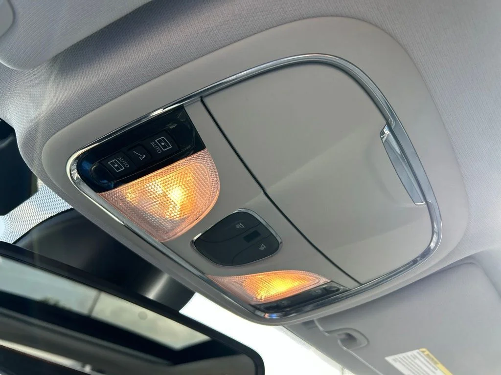 Certified Used 2021 Black Jeep Latitude Lux image 42