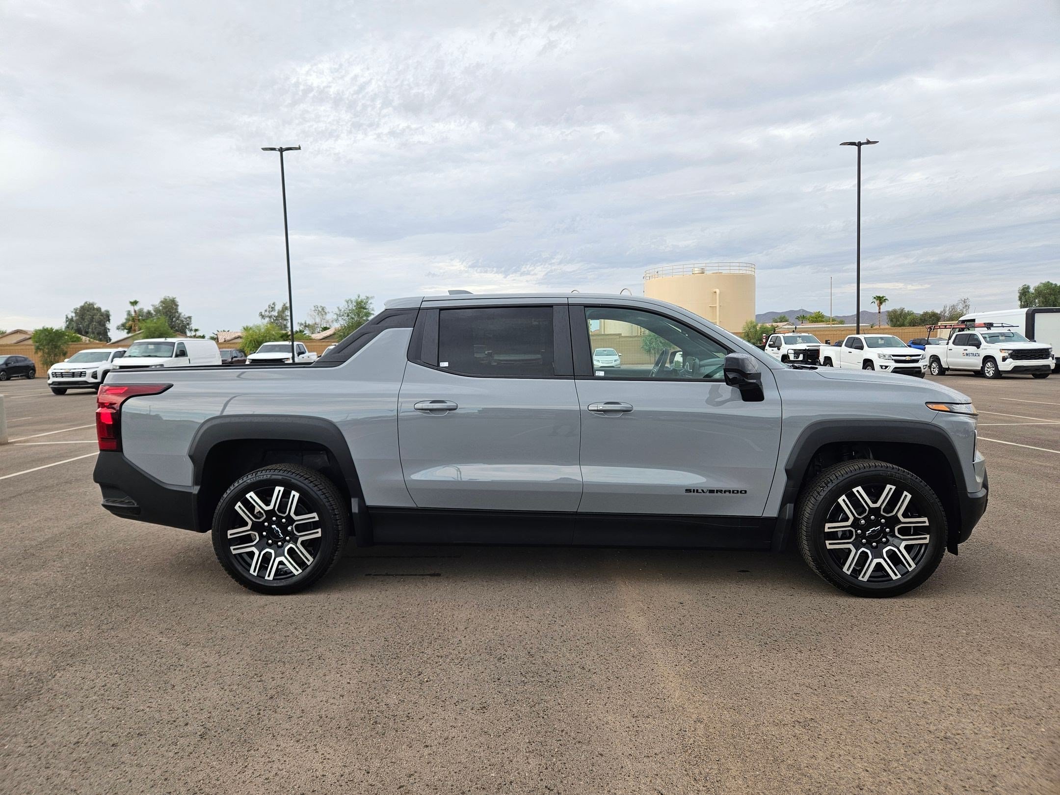 New 2026 Slate Gray Metallic Chevrolet WT - Standard Range image 9