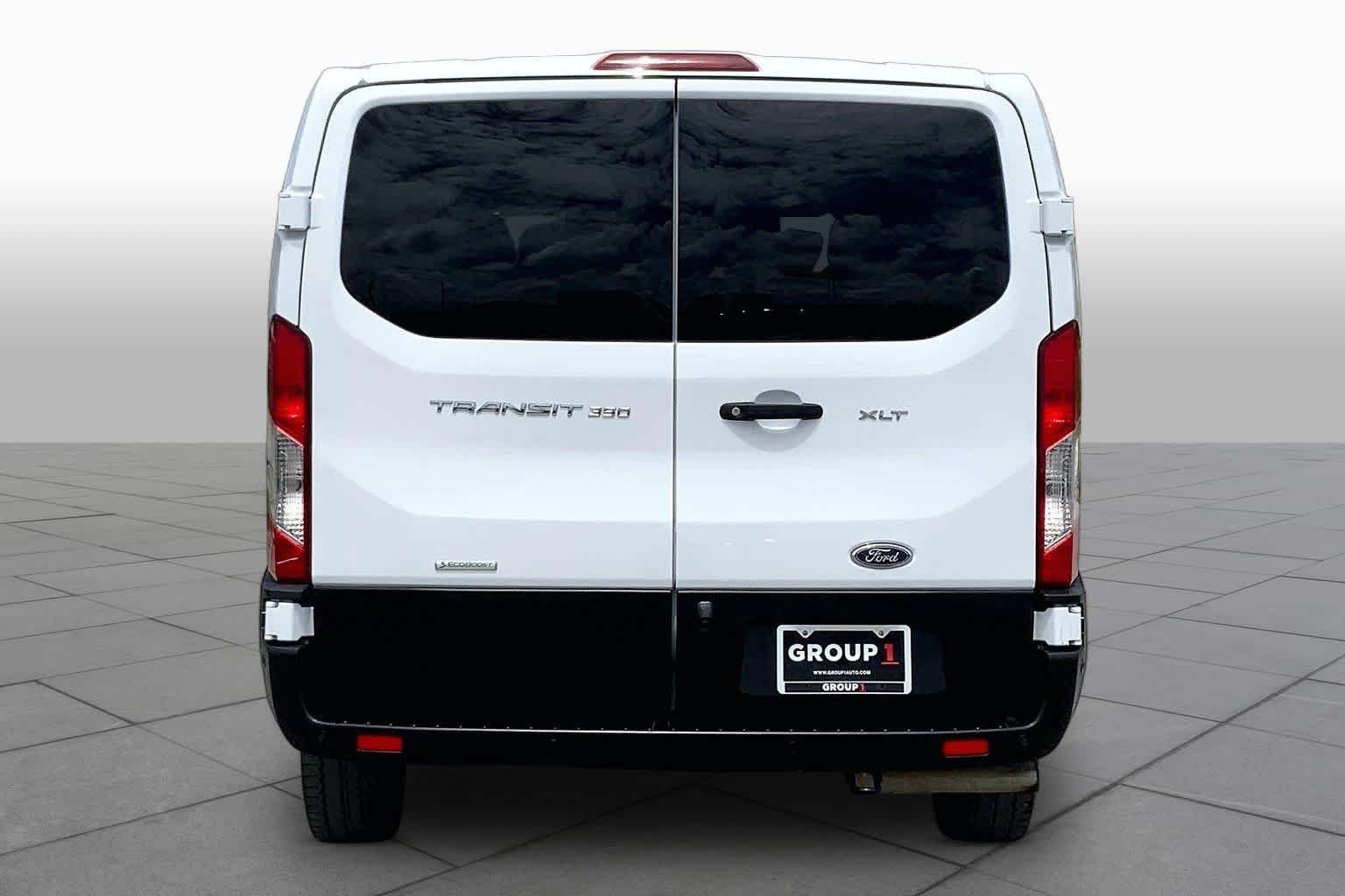 Used 2025 Oxford White Ford XLT image 5