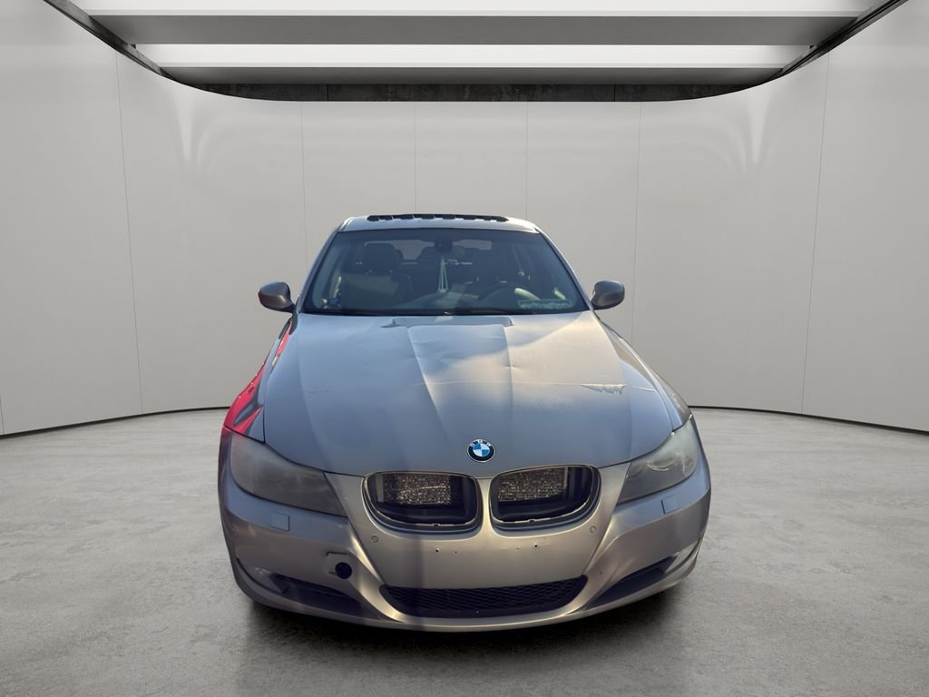 Used 2010 Titanium Silver Metallic BMW 328i xDrive image 8