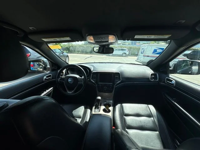 Used 2017 Gray Jeep Limited image 17